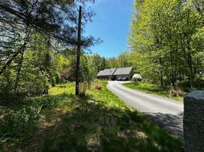 24 Manchaug Rd, Sutton MA 01590