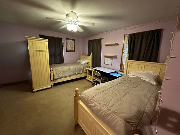 24 Manchaug Rd, Sutton MA 01590