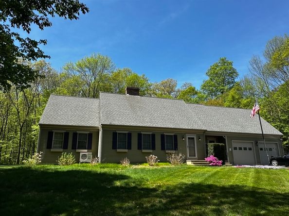 24 Manchaug Rd, Sutton MA 01590