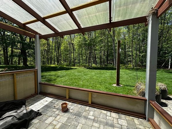 24 Manchaug Rd, Sutton MA 01590