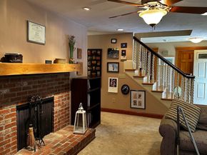 24 Manchaug Rd, Sutton MA 01590