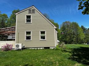 24 Manchaug Rd, Sutton MA 01590