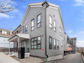 123-125 Centre St TH2, Boston MA 02124