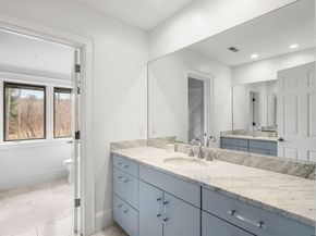 48 Candlewood Dr, Topsfield MA 01983