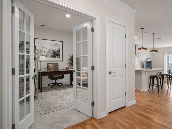 4 Stratton Dr 308, Woburn MA 01801
