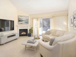 4 Autumn Drive B, Hudson MA 01749