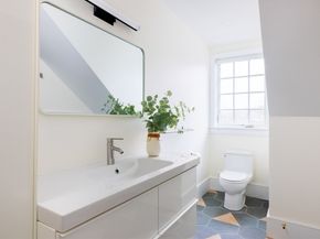 102 Fuller St 2, Brookline MA 02446