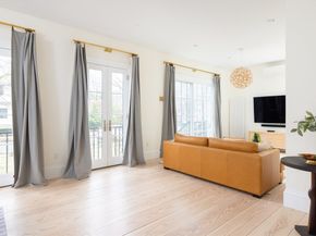 102 Fuller St 2, Brookline MA 02446