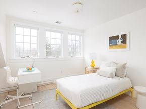 102 Fuller St 2, Brookline MA 02446