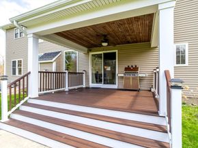 115 Oak Ave, Lunenburg MA 01462