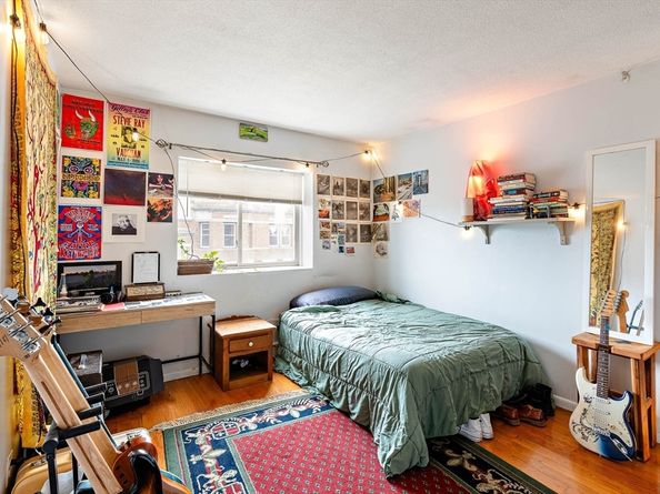 10 Scottfield Rd 34, Boston MA 02134