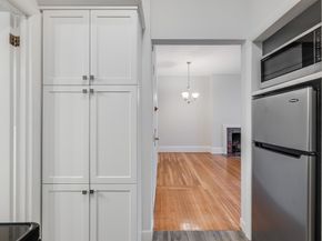 922 Beacon St 24, Boston MA 02215