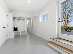 171 Shaw Rd, Brookline MA 02467