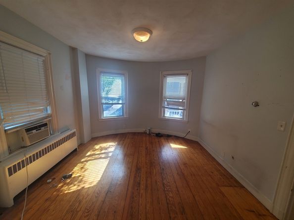 42 Grampian Way, Boston MA 02125