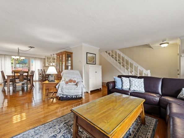 399 Pond St F5, Braintree MA 02184