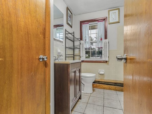 21 Annette Rd, Brockton MA 02302