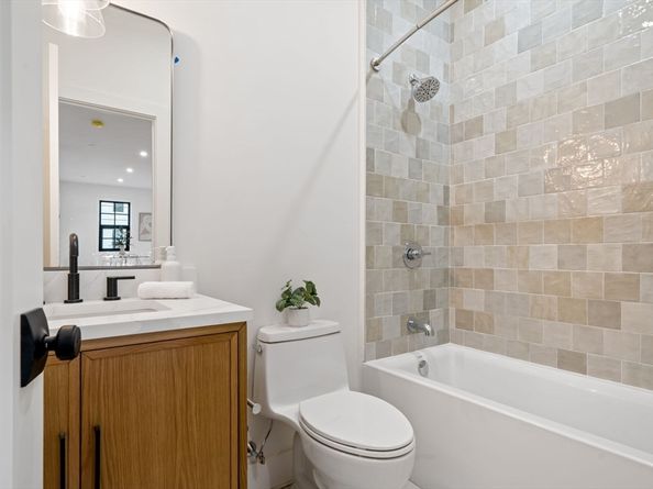 33 Pearl St. 3, Boston MA 02125