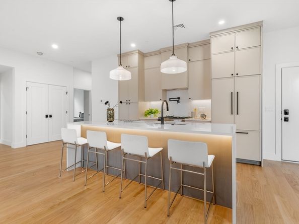 33 Pearl St. 3, Boston MA 02125