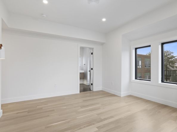 14 Bonair St 14, Somerville MA 02145