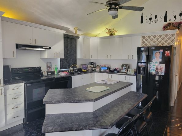 7 Naples Ave, Saugus MA 01906