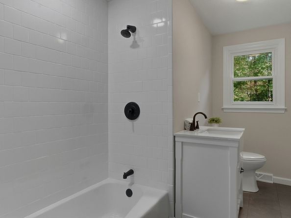 207 Bigelow St, Marlborough MA 01752