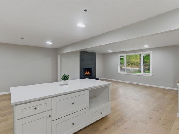 207 Bigelow St, Marlborough MA 01752