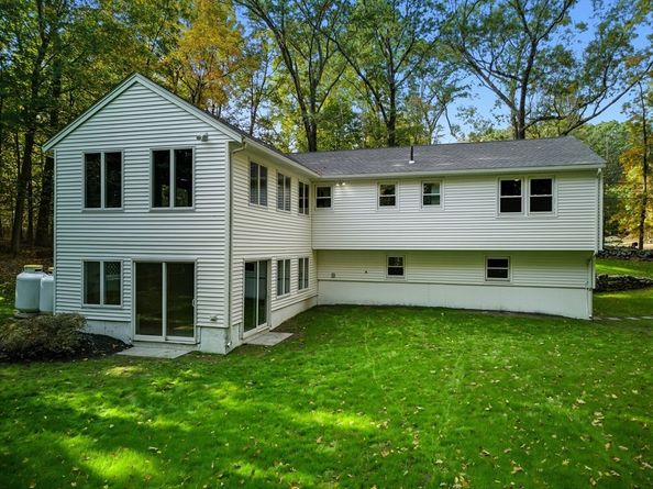 207 Bigelow St, Marlborough MA 01752