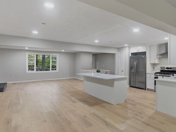 207 Bigelow St, Marlborough MA 01752