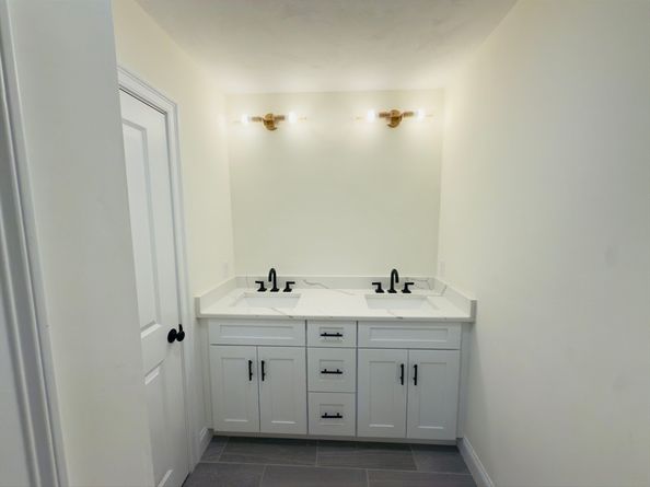 46 Pouts Lane 46, Uxbridge MA 01569