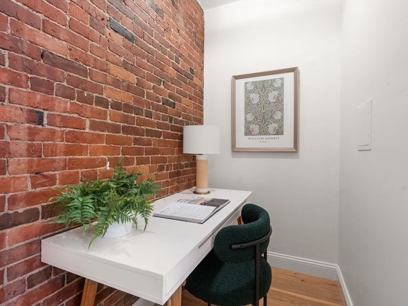 39 Kent St B, Brookline MA 02445