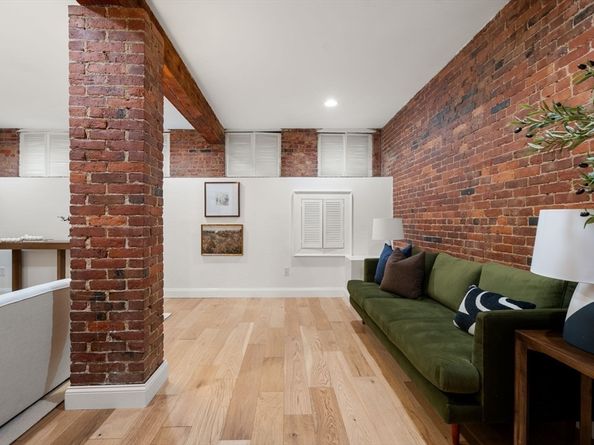 39 Kent St B, Brookline MA 02445