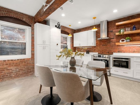 39 Kent St B, Brookline MA 02445