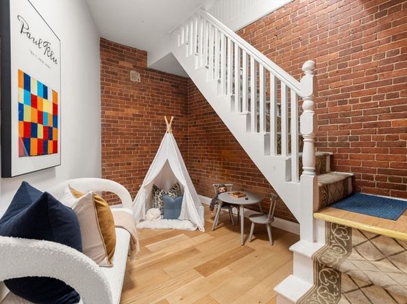 39 Kent St B, Brookline MA 02445