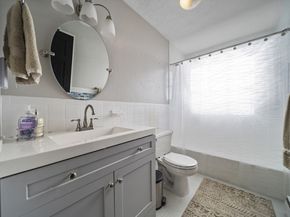 5 Walker Rd 3, North Andover MA 01845