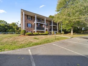 5 Walker Rd 3, North Andover MA 01845