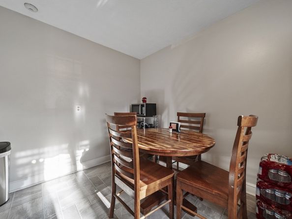5 Walker Rd 3, North Andover MA 01845