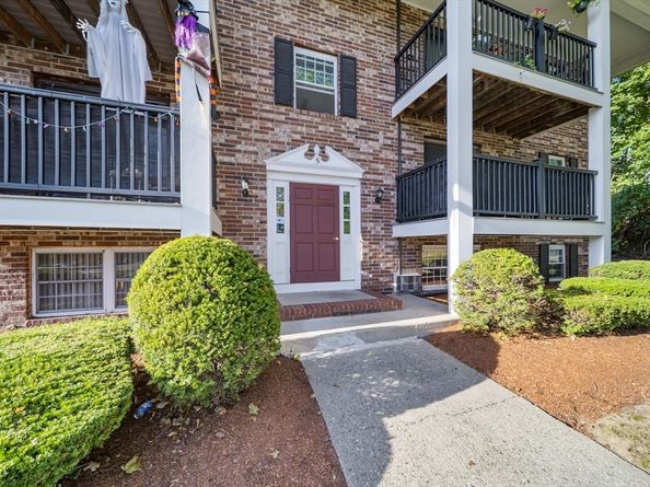 5 Walker Rd 3, North Andover MA 01845