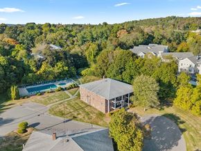 5 Walker Rd 3, North Andover MA 01845