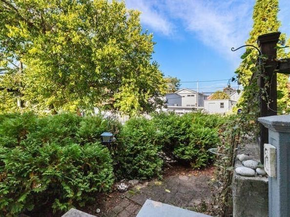 44 Cherry St 2, Swampscott MA 01907