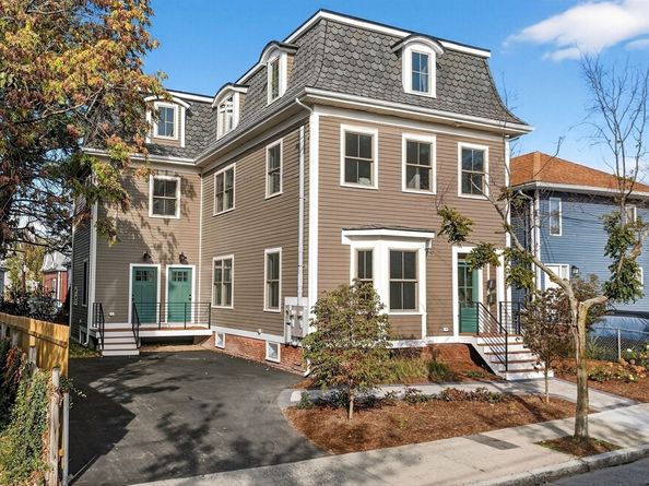 31 Houghton St B, Somerville MA 02143