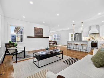 31 Houghton St