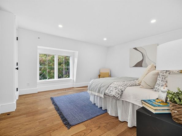 31 Houghton St B, Somerville MA 02143