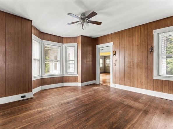 391 Bedford St, East Bridgewater MA 02333
