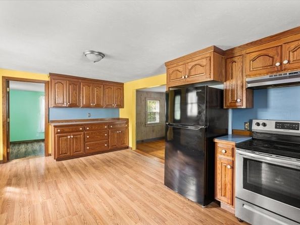 391 Bedford St, East Bridgewater MA 02333