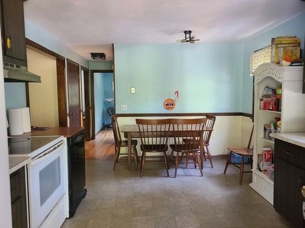 131 Holly Ridge Dr, Hanson MA 02341