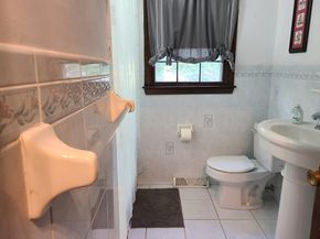 131 Holly Ridge Dr, Hanson MA 02341