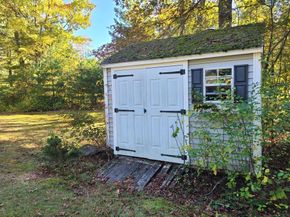 131 Holly Ridge Dr, Hanson MA 02341