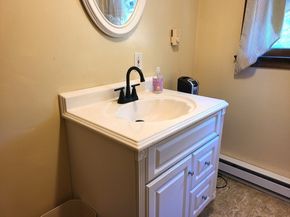 131 Holly Ridge Dr, Hanson MA 02341