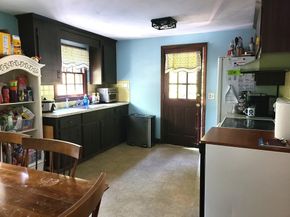 131 Holly Ridge Dr, Hanson MA 02341