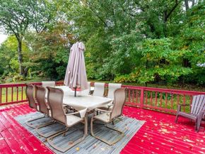 89 Fernandez Cir, Randolph MA 02368